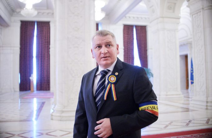Un deputat liberal a făcut greva foamei timp de trei ore, între prânz și cină