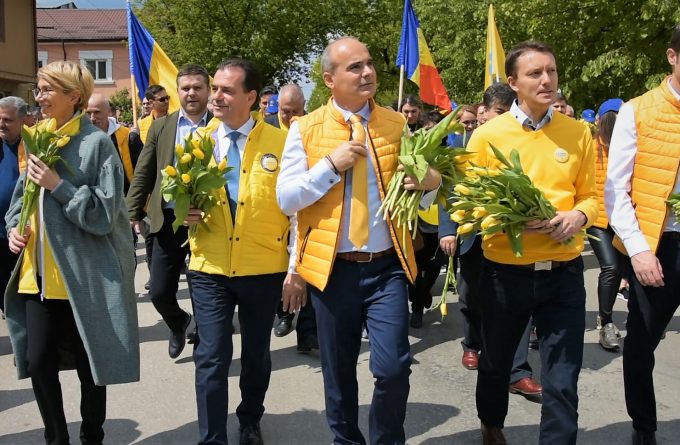 Miting PNL la Alexandria: nimicul în variantă galbenă