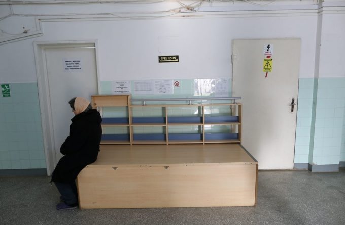 Victimele colaterale ale războiului cu coronavirusul: “M-am simțit aruncată direct la cimitir”